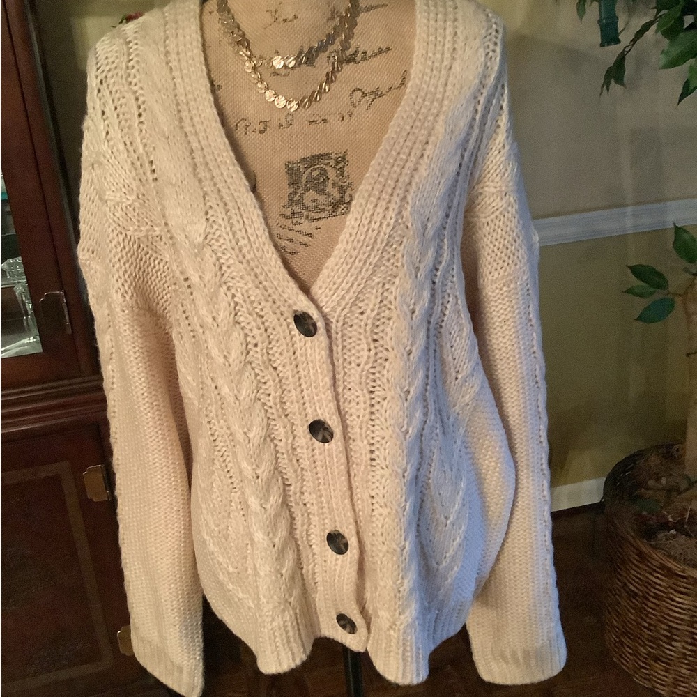 Cozy Cable Knit Cardigan Sweater - Cream